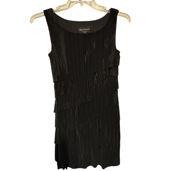 Connected petite Sz 4P black tiered layers sleeveless dress crinkle formal flowy - Picture 1 of 8
